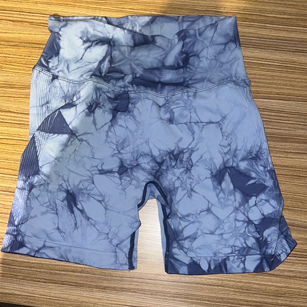amazon scrunch shorts